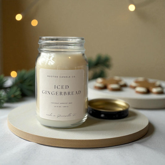Iced Gingerbread Candle